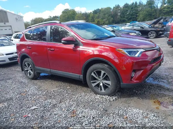 JTMRFREV0JD233515 2018 TOYOTA RAV 4 - Image 1