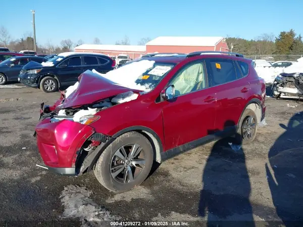 JTMRFREV0JD238827 2018 TOYOTA RAV 4 - Image 2