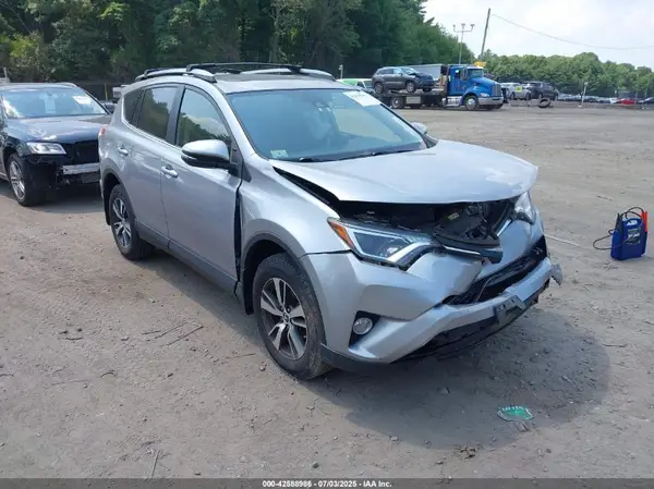 JTMRFREV0JD249746 2018 TOYOTA RAV 4 - Image 1