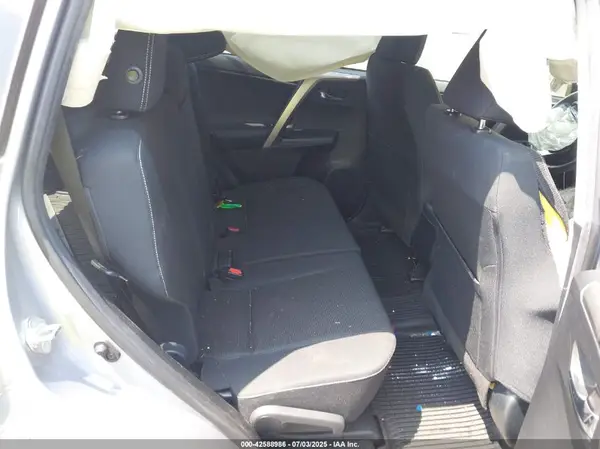 JTMRFREV0JD249746 2018 TOYOTA RAV 4 - Image 8