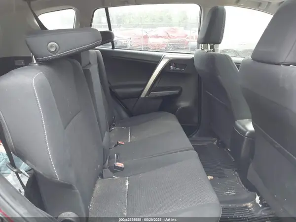 JTMRFREV0JD251819 2018 TOYOTA RAV 4 - Image 8