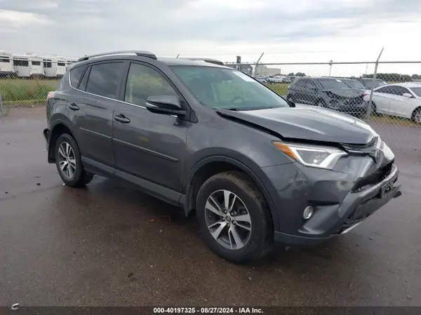 JTMRFREV0JJ239557 2018 TOYOTA RAV 4 - Image 1