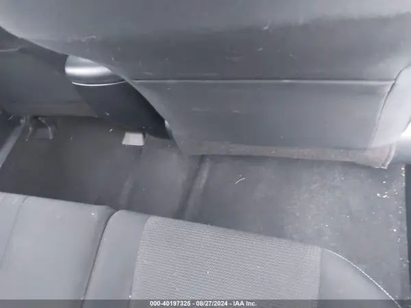 JTMRFREV0JJ239557 2018 TOYOTA RAV 4 - Image 8