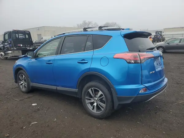 JTMRFREV0JJ254088 2018 TOYOTA RAV 4 - Image 2