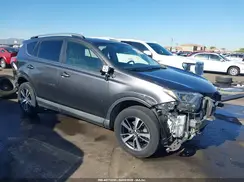 JTMRFREV0JJ736401 2018 TOYOTA RAV 4