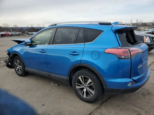 JTMRFREV0JJ741646 2018 TOYOTA RAV 4 - Image 2