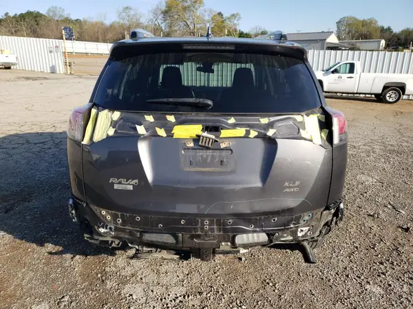 2016 TOYOTA RAV 4 auction photo 6
