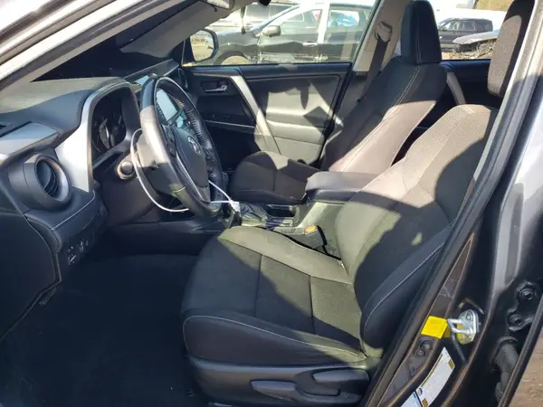 2016 TOYOTA RAV 4 auction photo 7