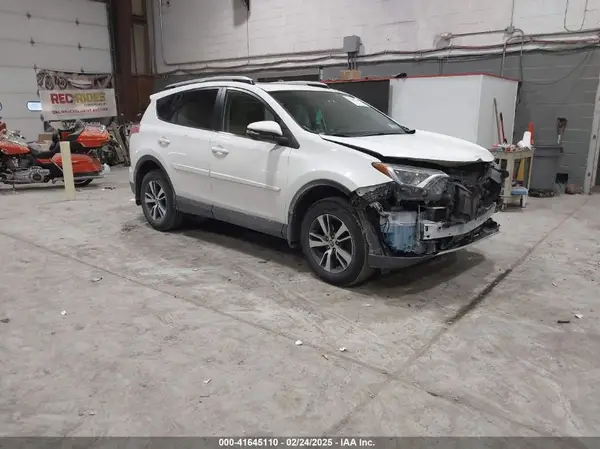 JTMRFREV1GJ093677 2016 TOYOTA RAV 4 - Image 1