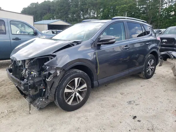 JTMRFREV1HD200811 2017 TOYOTA RAV 4 - Image 1