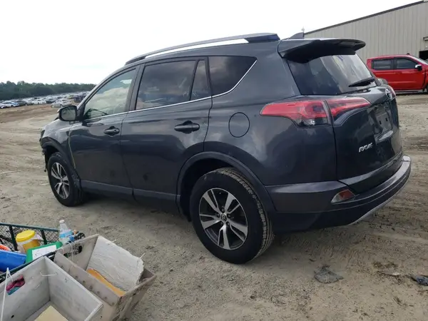 JTMRFREV1HD200811 2017 TOYOTA RAV 4 - Image 2