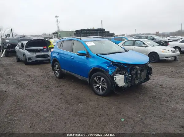 JTMRFREV1HD209606 2017 TOYOTA RAV 4 - Image 1