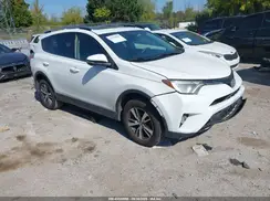 JTMRFREV1HD216684 2017 TOYOTA RAV 4