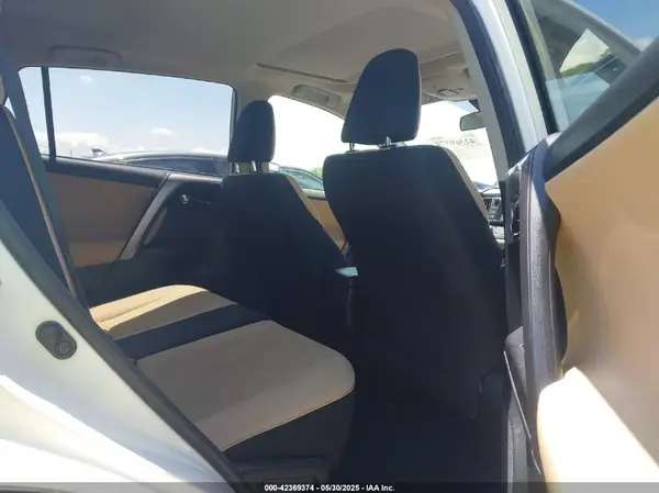 JTMRFREV1HD217897 2017 TOYOTA RAV 4 - Image 8