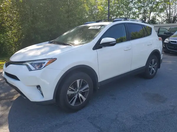 JTMRFREV1HD219908 2017 TOYOTA RAV 4 - Image 1