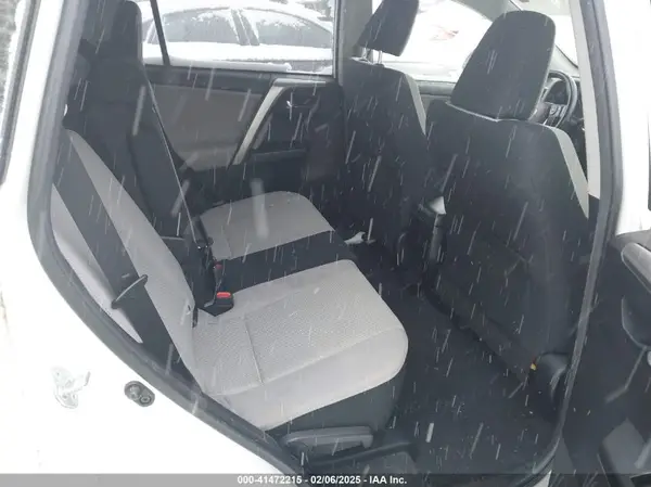 JTMRFREV1HJ108924 2017 TOYOTA RAV 4 - Image 8