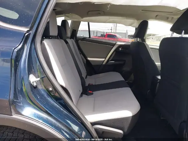 JTMRFREV1HJ139171 2017 TOYOTA RAV 4 - Image 8