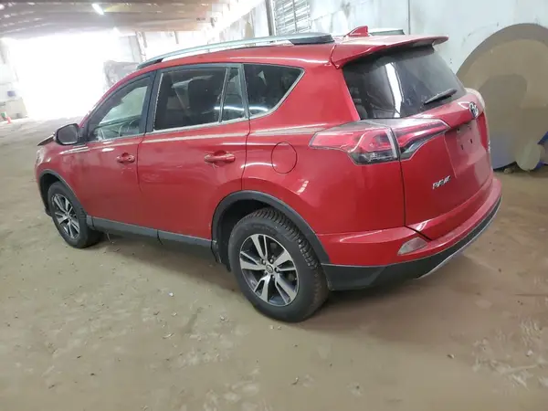 JTMRFREV1HJ165141 2017 TOYOTA RAV 4 - Image 2