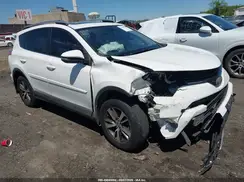 JTMRFREV1HJ700503 2017 TOYOTA RAV 4