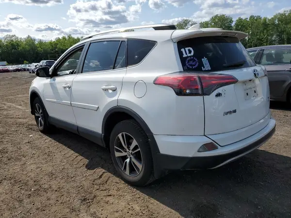JTMRFREV1HJ701182 2017 TOYOTA RAV 4 - Image 2