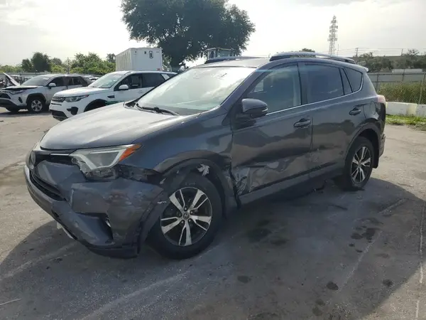 JTMRFREV1HJ702753 2017 TOYOTA RAV 4 - Image 1