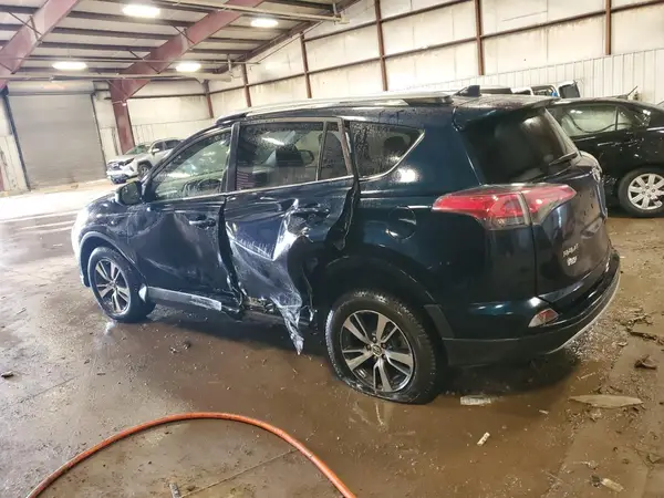 JTMRFREV1HJ708228 2017 TOYOTA RAV 4 - Image 2