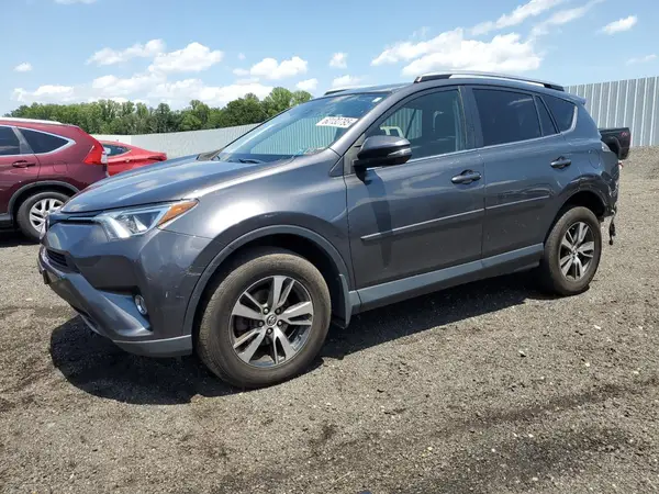 JTMRFREV1HJ716233 2017 TOYOTA RAV 4 - Image 1