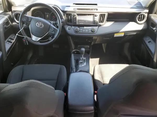 JTMRFREV1JD238738 2018 TOYOTA RAV 4 - Image 8