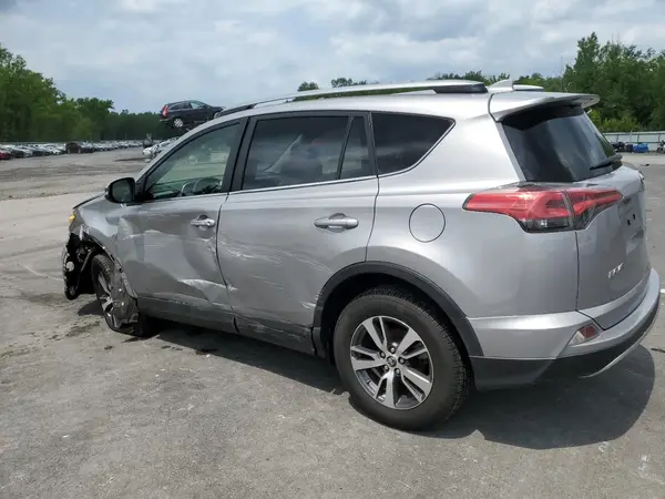 JTMRFREV1JD251814 2018 TOYOTA RAV 4 - Image 2