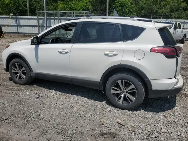 JTMRFREV1JJ720210 2018 TOYOTA RAV 4 - Image 2