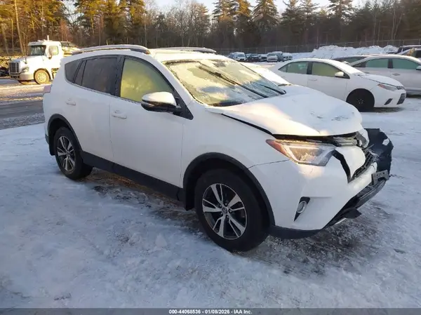JTMRFREV2GJ075639 2016 TOYOTA RAV 4 - Image 1