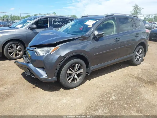 JTMRFREV2HD201501 2017 TOYOTA RAV 4 - Image 2