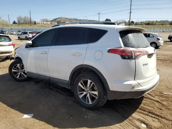 JTMRFREV2HD214233 2017 TOYOTA RAV 4 - Image 2