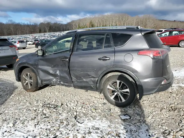 JTMRFREV2HJ123075 2017 TOYOTA RAV 4 - Image 2