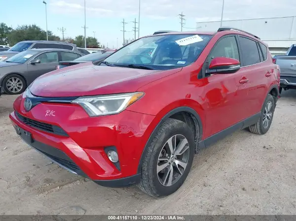 JTMRFREV2HJ152589 2017 TOYOTA RAV 4 - Image 2