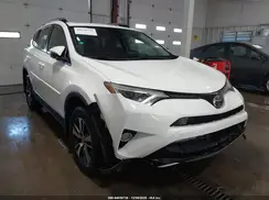 JTMRFREV2HJ710263 2017 TOYOTA RAV 4
