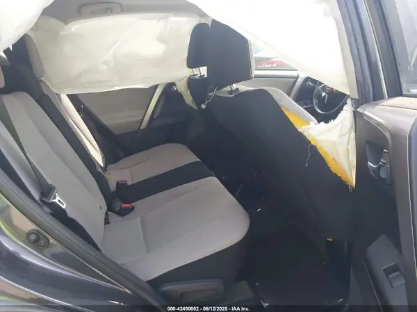JTMRFREV2JD225447 2018 TOYOTA RAV 4 - Image 8