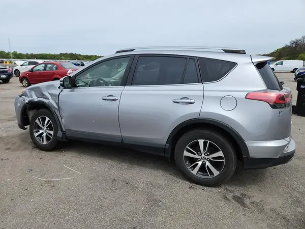 JTMRFREV2JD227764 2018 TOYOTA RAV 4 - Image 2