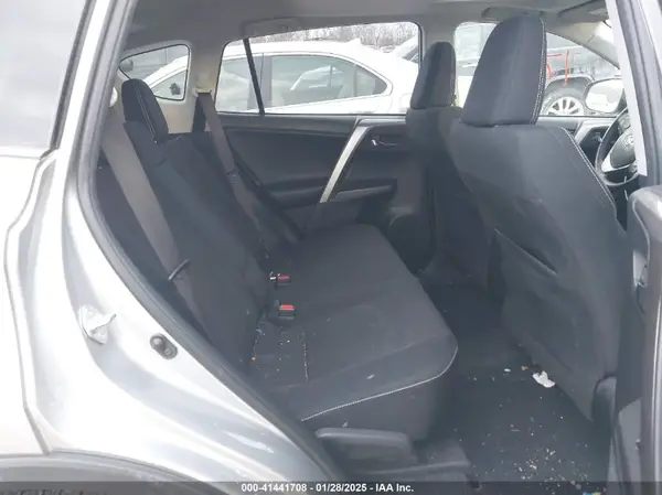 JTMRFREV2JD236478 2018 TOYOTA RAV 4 - Image 8