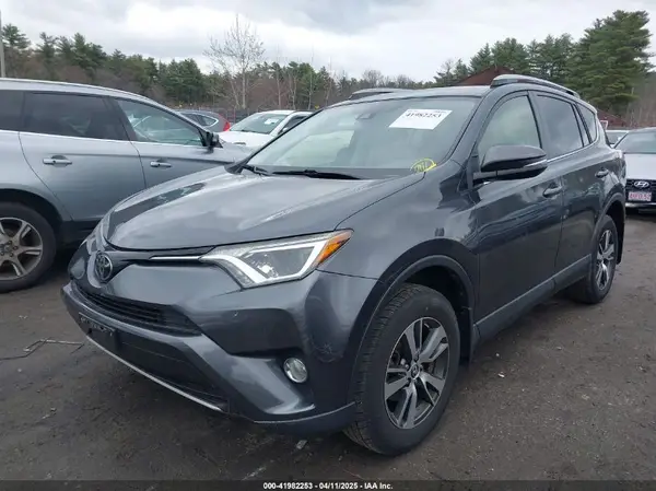 JTMRFREV2JD240904 2018 TOYOTA RAV 4 - Image 2