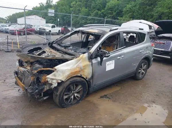 JTMRFREV2JD247464 2018 TOYOTA RAV 4 - Image 2