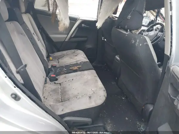 JTMRFREV2JD247464 2018 TOYOTA RAV 4 - Image 8