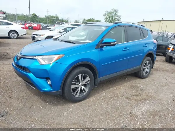 JTMRFREV2JJ206592 2018 TOYOTA RAV 4 - Image 2
