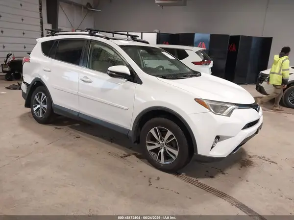 JTMRFREV2JJ246591 2018 TOYOTA RAV 4 - Image 1