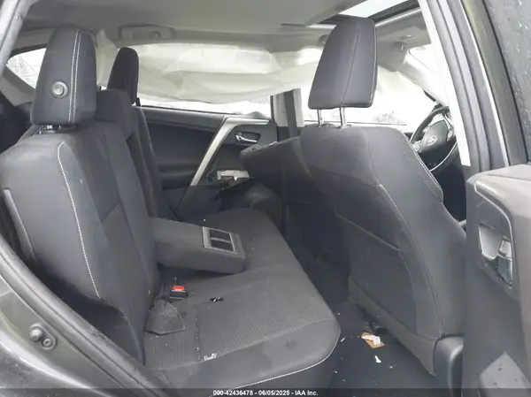 JTMRFREV2JJ250642 2018 TOYOTA RAV 4 - Image 8