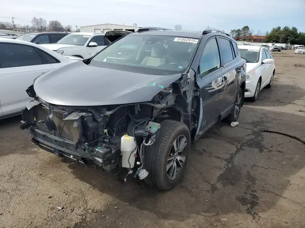 JTMRFREV3HD198494 2017 TOYOTA RAV 4 - Image 1