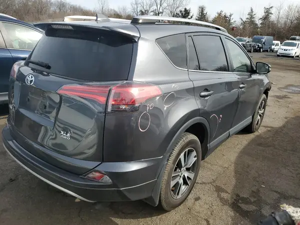 2017 TOYOTA RAV 4 COPART lot 51052915 auction photo 3