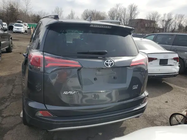 2017 TOYOTA RAV 4 COPART lot 51052915 auction photo 6