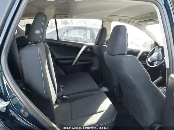 JTMRFREV3HD203211 2017 TOYOTA RAV 4 - Image 8