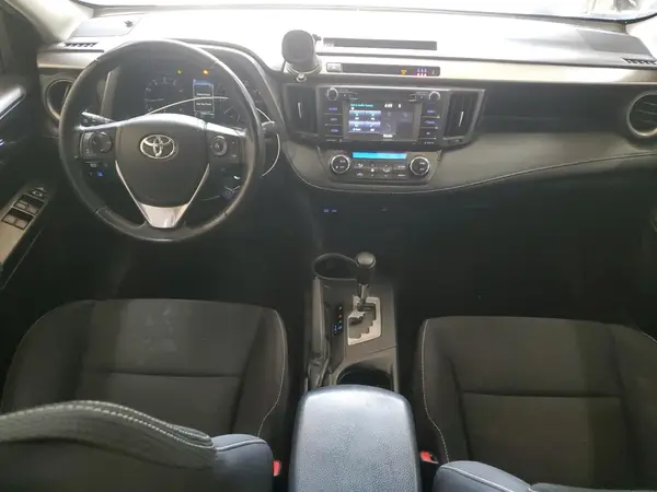 JTMRFREV3HJ120587 2017 TOYOTA RAV 4 - Image 8